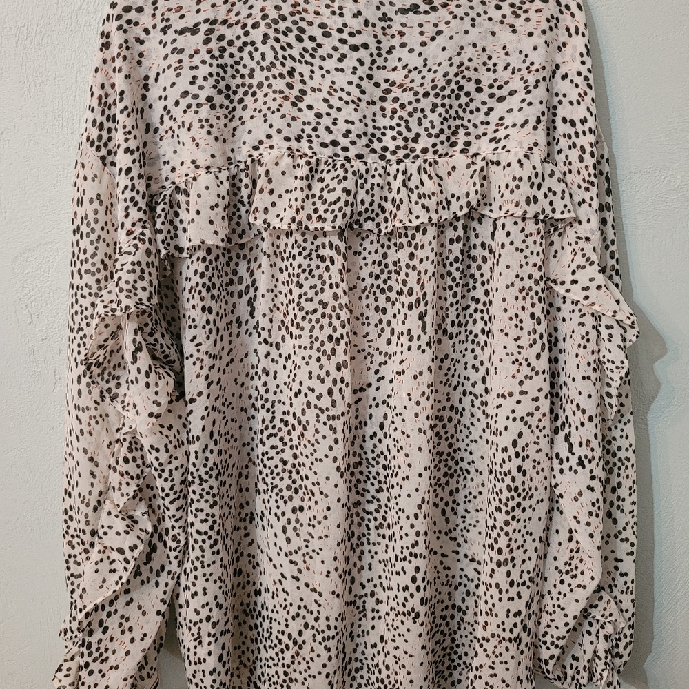 Max Studio Unique Ruffle Back Blouse - image 8